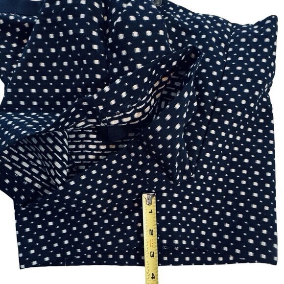 FOREVER 21 Textured Navy/White Shorts Medium Square Button-Front Grosgrain Waist - Picture 14 of 16